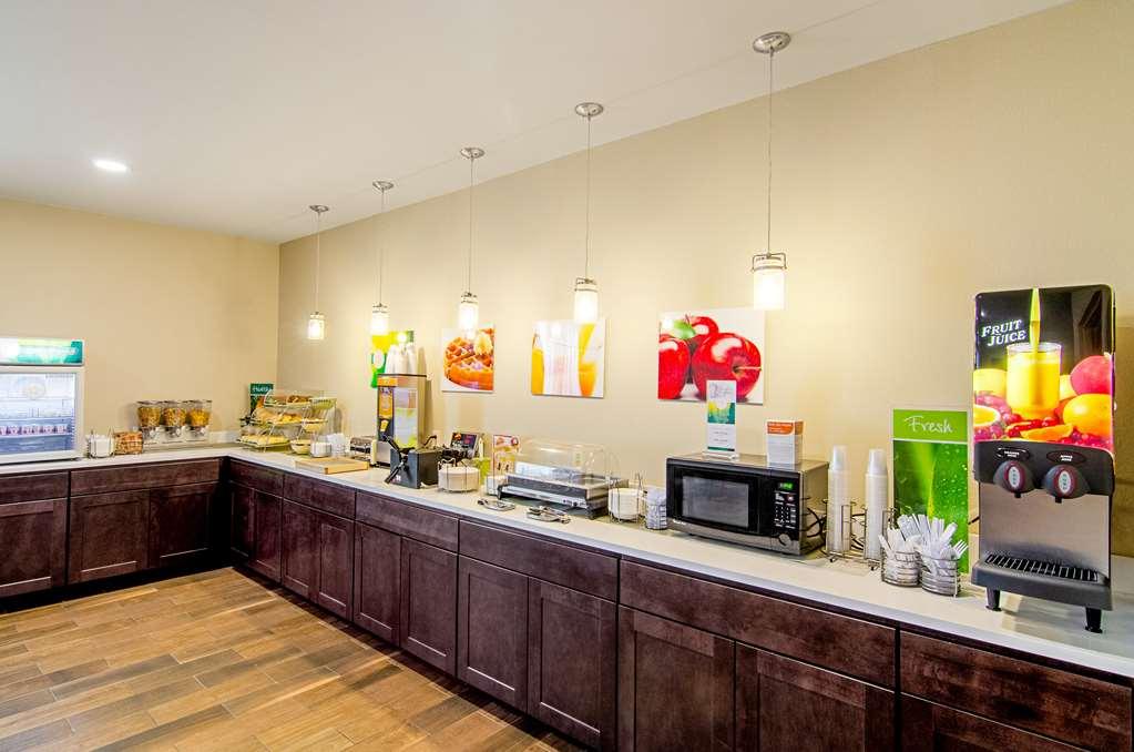 Quality Inn & Suites Near Tanger Outlet Mall Gonzales Εστιατόριο φωτογραφία